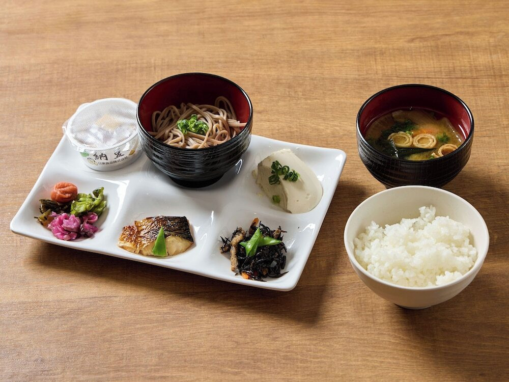 朝食