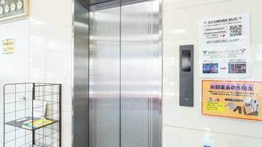 エレベーター / 1