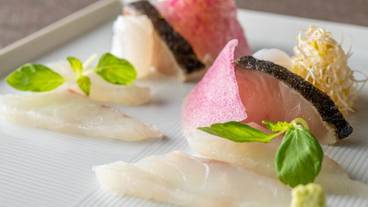 食事・飲み物 / 8