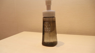 セミダブルベッド 1台, 駐車場無し, 喫煙可