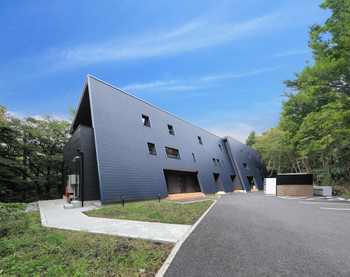 芦ノ湖の近くの森に佇むおしゃれな貸別荘3907501