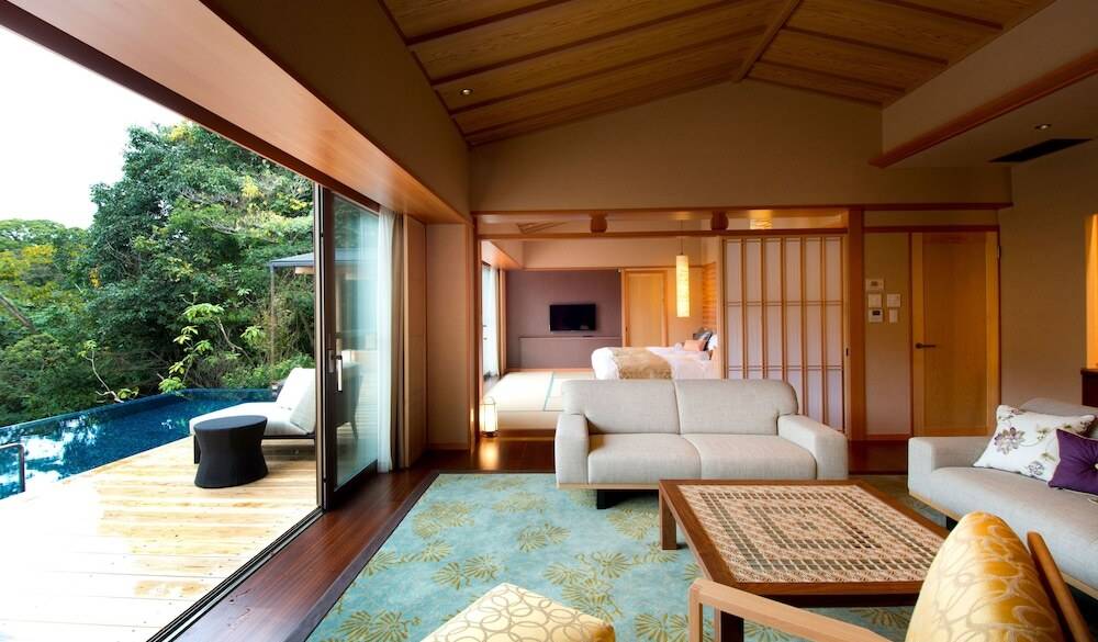 プール・露天風呂付きヴィラ① / 2