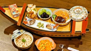 食事・飲み物 / 12