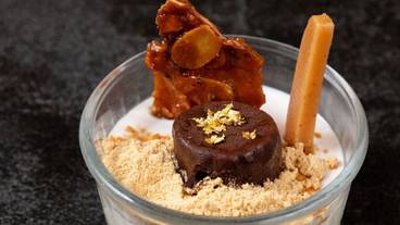 食事・飲み物 / 11