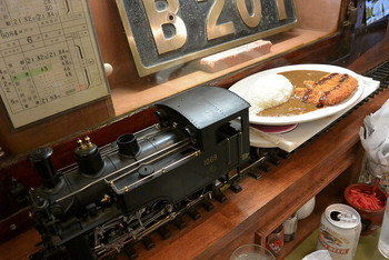 「ナイアガラ」料理 915970 カツカレー（970円）
