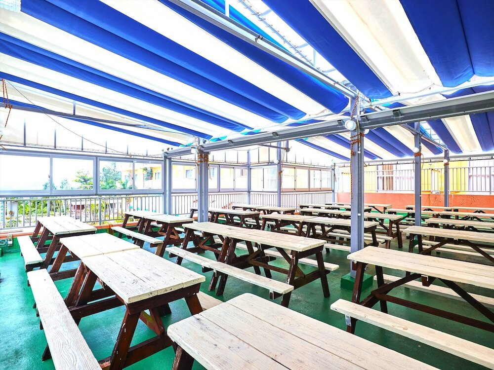 屋外ダイニングエリア