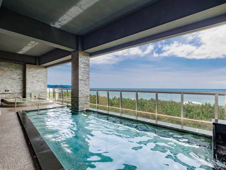 亀の井ホテル 鴨川 / 1