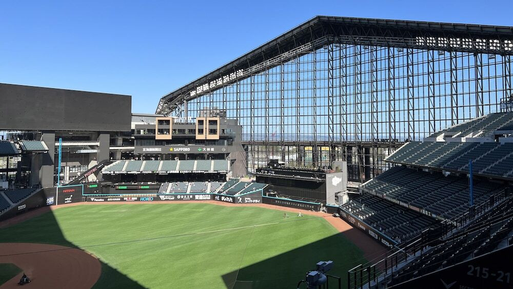 アジア初！客室や大浴場から野球観戦できるホテル3928215