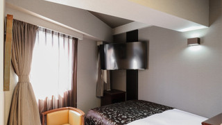 ダブルベッドルーム 禁煙