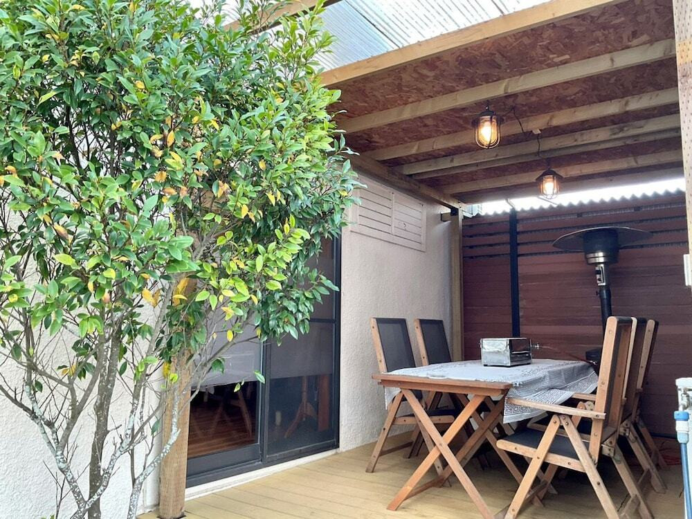 屋外ダイニングエリア