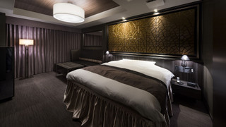 [禁煙] ラグジュアリー/デラックスダブル キングベッド 1 台