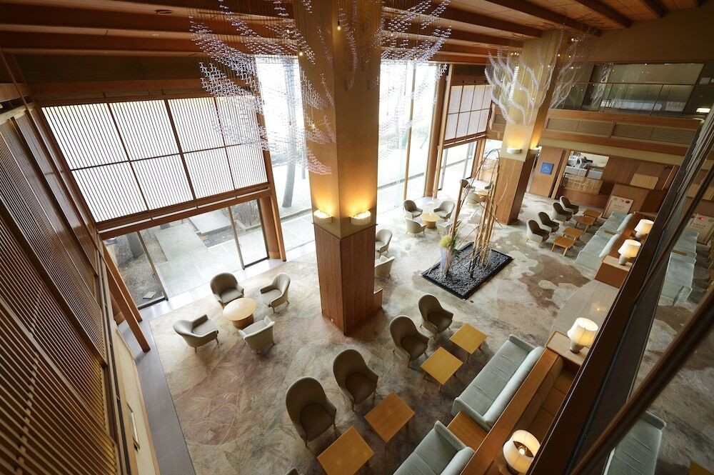 ロビーラウンジ