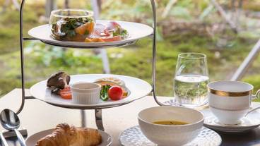 食事・飲み物 / 2