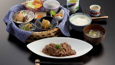 食事・飲み物 / 5