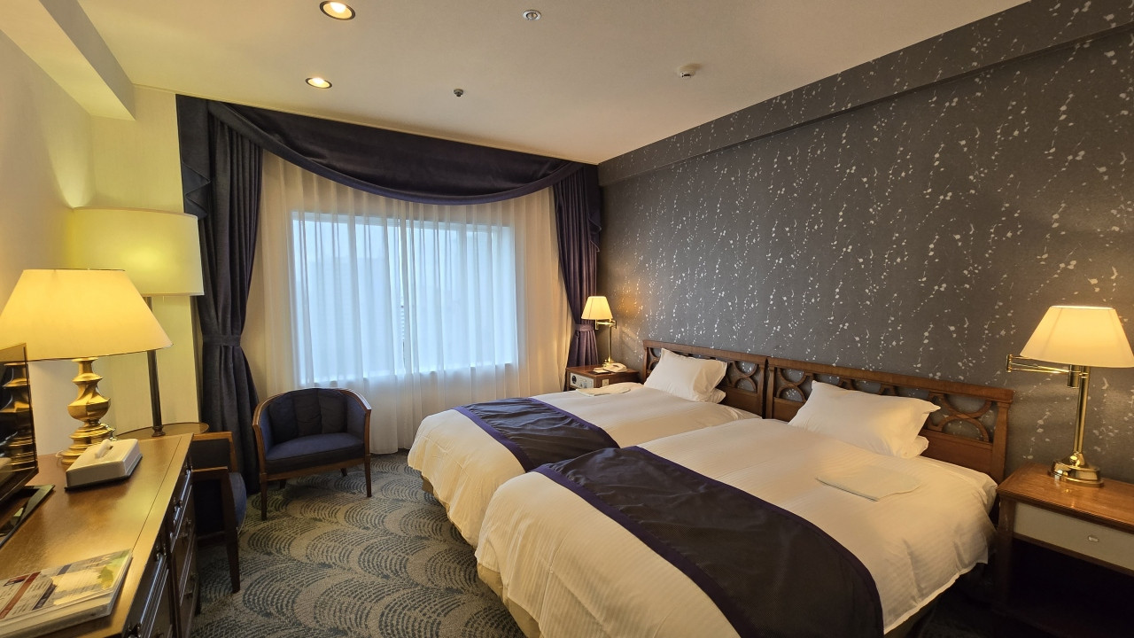 ハリウッドタイプのベッド