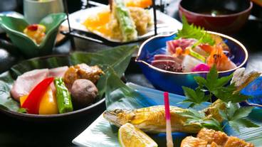 食事・飲み物 / 4