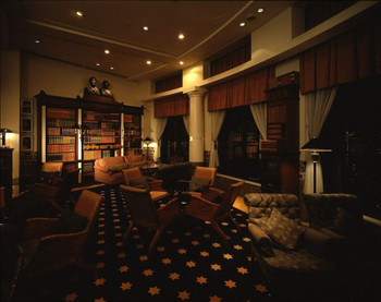 クラシックなお部屋で、映画のワンシーンのようなひとときを。4248006