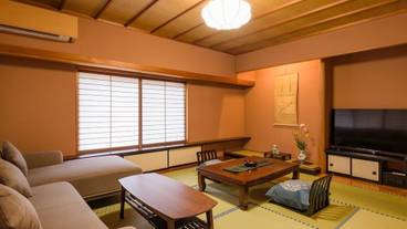 半露天風呂付き特別客室 リビング / 4