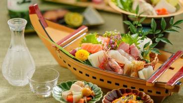 食事・飲み物 / 3