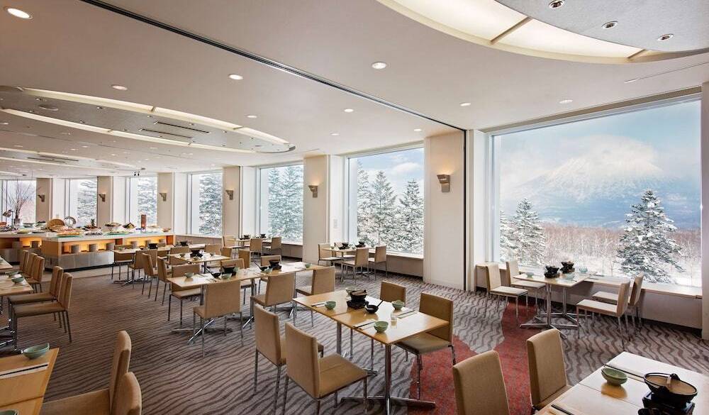 レストラン「羊蹄」　店内 / 4