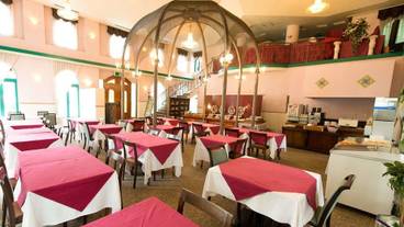 食事・飲み物 / 11