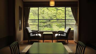 客室内のダイニングエリア / 17