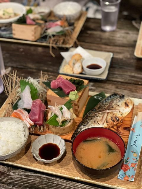 「国頭港食堂」。定食がおいしくてコスパ良し / 7