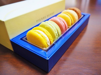 「ピエール・エルメ・パリ 伊勢丹新宿」料理 838790 '16.01マカロン6個入