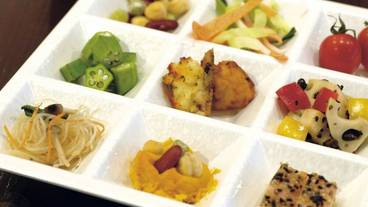 食事・飲み物 / 3