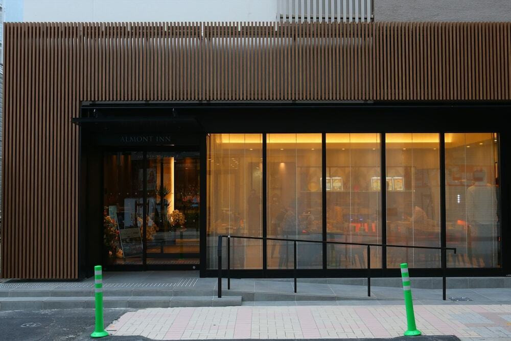 施設の正面