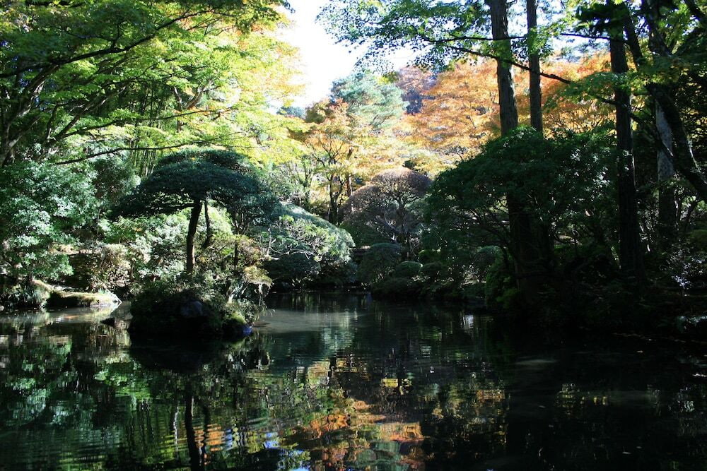 15000坪の庭園で箱根の四季を堪能♪4083352