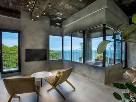 瀬戸内の小さなホテル ミサキテラス / 1