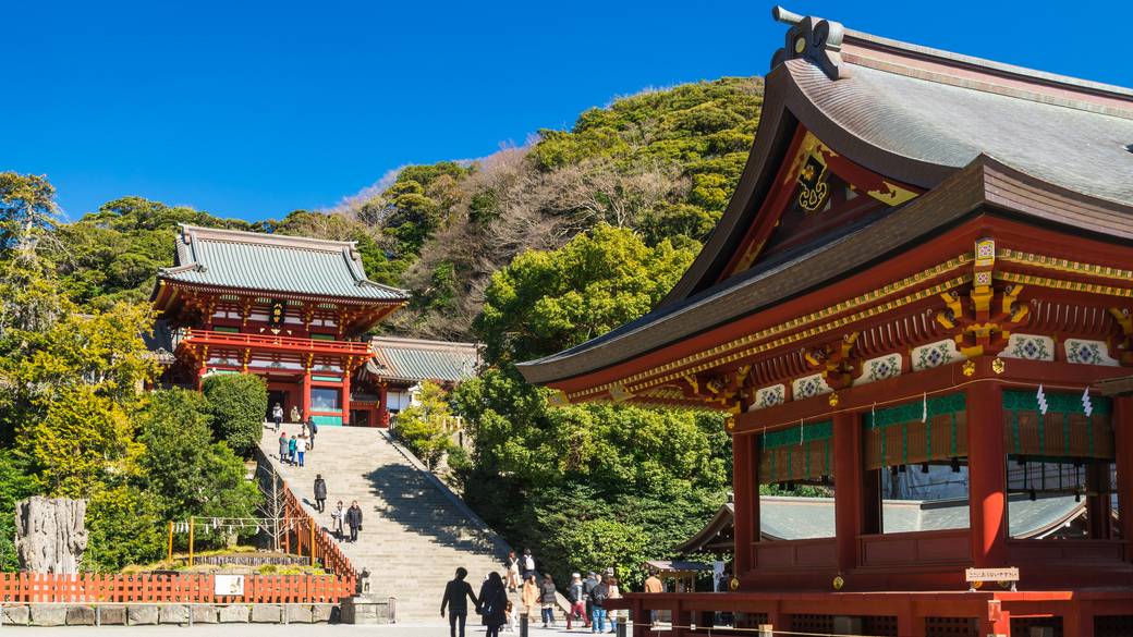 「鶴岡八幡宮」から
鎌倉観光スタート！ / 1