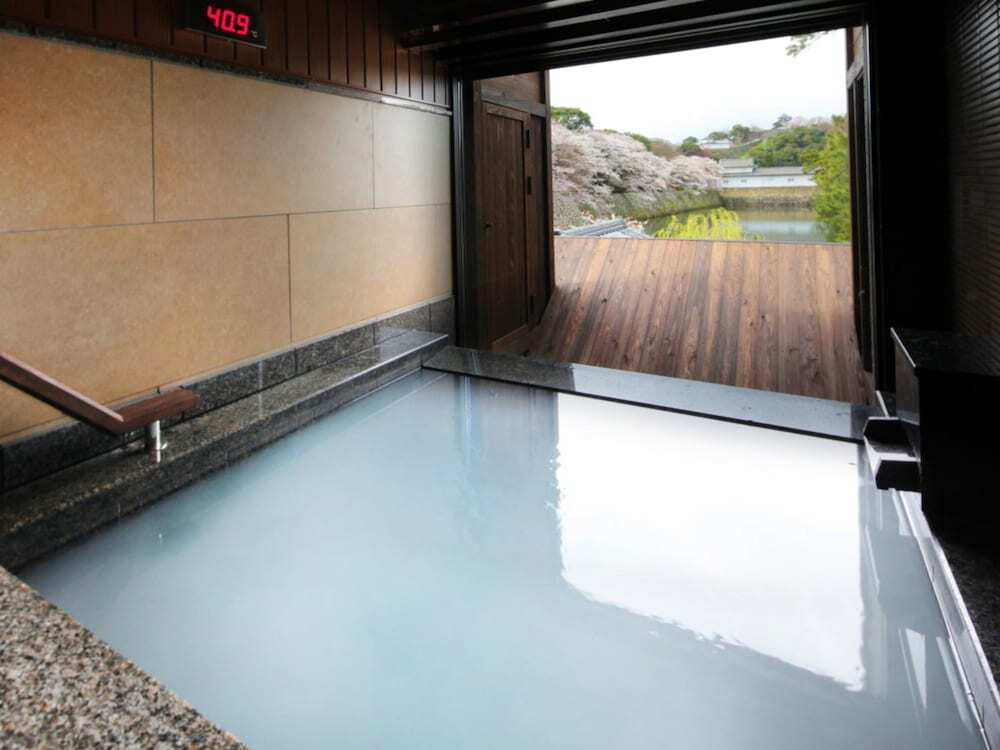 彦根城天守を眺められるお部屋とお風呂を家族で楽しもう4377274