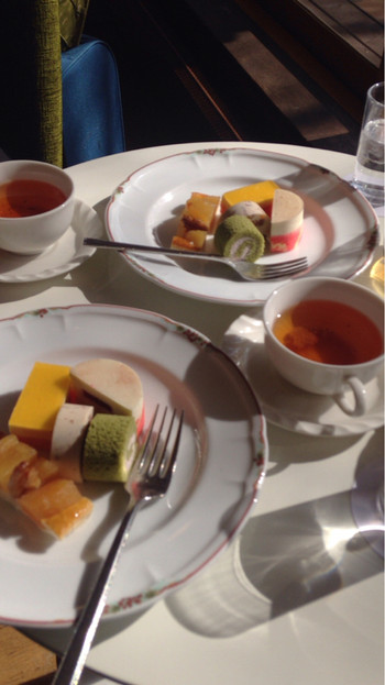 「草津ナウリゾートホテル」 料理 35765351 ラウンジでのデザートセット