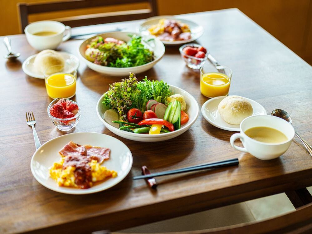 朝食