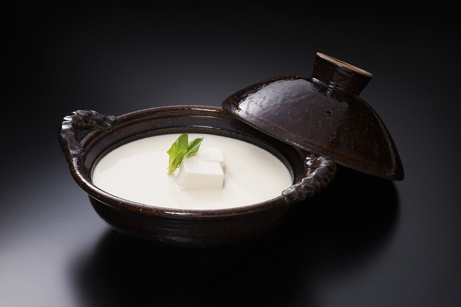 源泉100%の温泉も楽しめるおもてなしの宿で京都らしい朝食を3493059