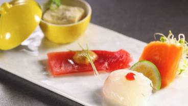 食事・飲み物 / 11