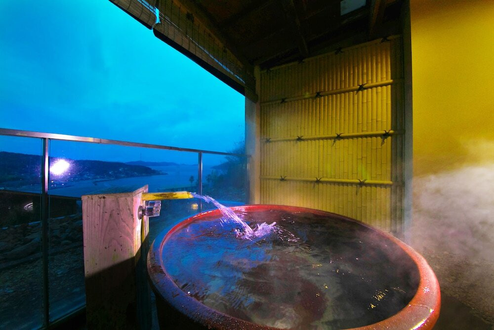 海側露天風呂付き客室一例②