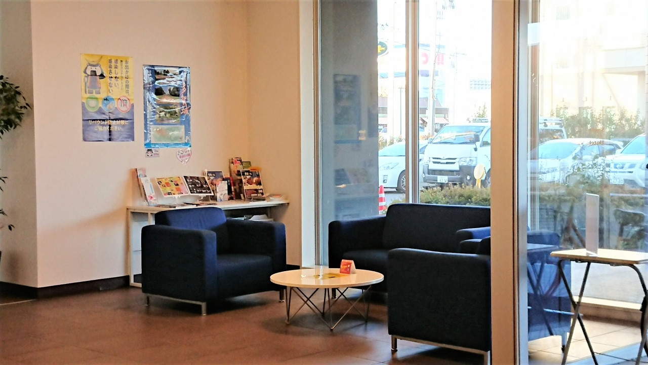 ロビーには周辺の観光情報パンフなどがあります