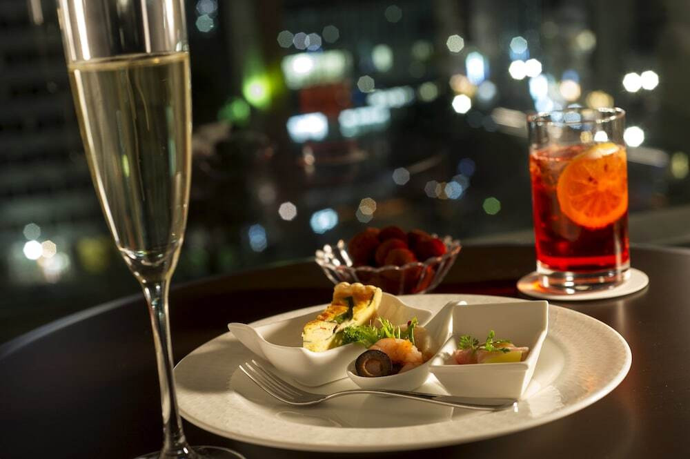 クラブラウンジ／カクテルサービス