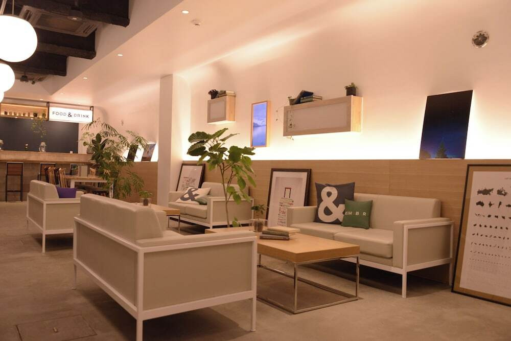 ロビーラウンジ