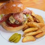 米沢ステーキ＆ビストロ 飛行船（ヨネザワステーキアンドビストロヒコウセン）