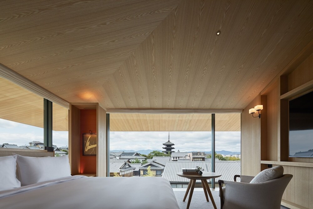 東山ハウス