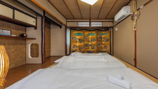 エクスクルーシブ タウンホーム