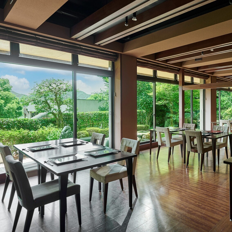 囲炉裏と日本料理「松風庵」