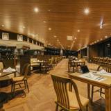 贅沢ローストビーフに
大満足のディナー / 4