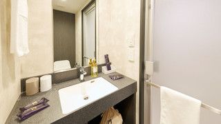 デラックス ツインルーム (ソファベッド·エキストラベッド付) 禁煙/ホテルから金閣寺・嵐山など京都の観光スポットへシャトルバス毎日運行中！（事前予約制）