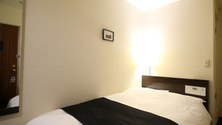 [喫煙可] セミダブルルーム 120 cm ベッド 12 m²