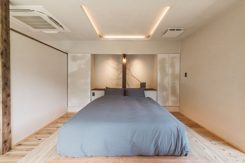 崖の家 KONAGATA 1 寝室②